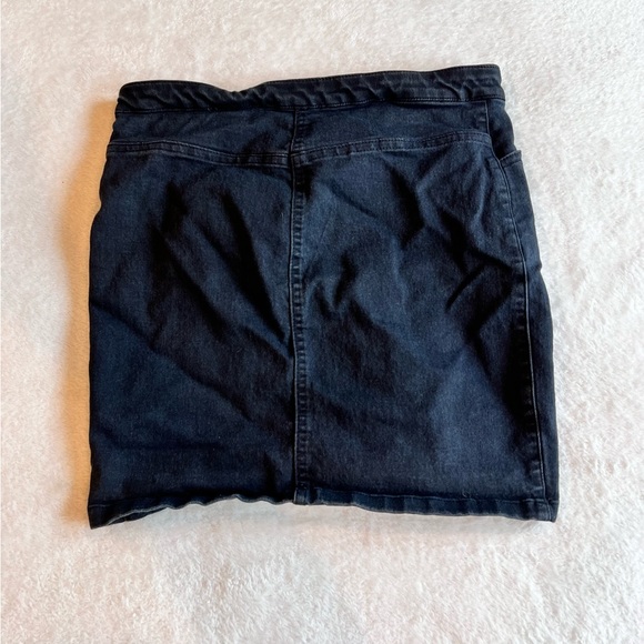✿ Forever 21 — jean skirt — S - Picture 3 of 3